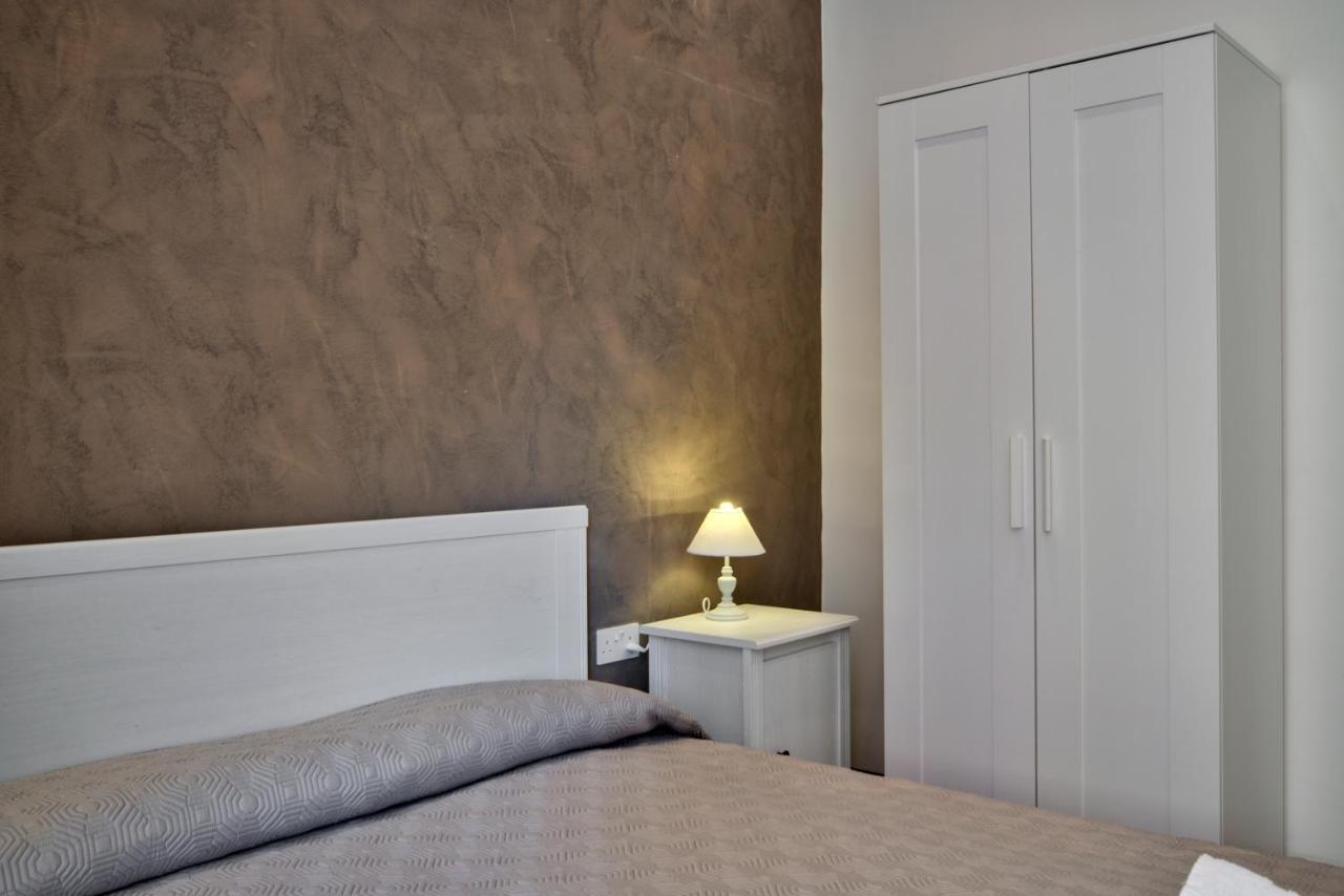 Cozy And Modern Valletta 1-Bedroom Værelse billede